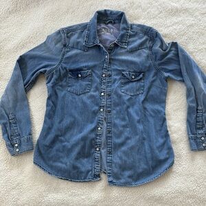 Gap denim shirt size large